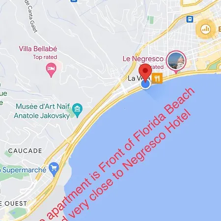 Beachfront Promenade Apartment: Sea Views And Easy Beach Access *